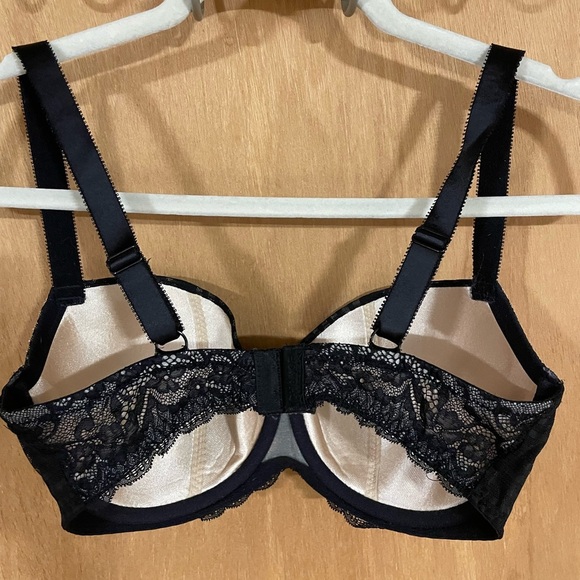 Sexy black and tan bra - Picture 2 of 4